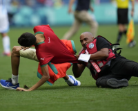 पेरिस ओलंपिक में फुटबॉल मैच के दौरान बवाल, अर्जेंटीना की टीम के साथ लूटपाट 
