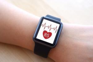 Heart Patients के लिए बेस्ट है यह 4 Smartwatches; जानें खासियत और कीमत
