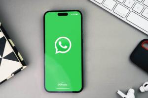 WhatsApp Chat Backup साइज ऐसे करे कम; Drive पर नहीं खरीदनी पड़ेगी एक्स्ट्रा स्टोरेज