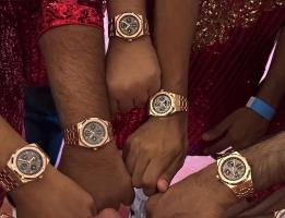 अनंत अंबानी की शादी में हुई तोहफों की बरसात, इन लोगों को मिलीं 2-2 करोड़ की घड़ियां